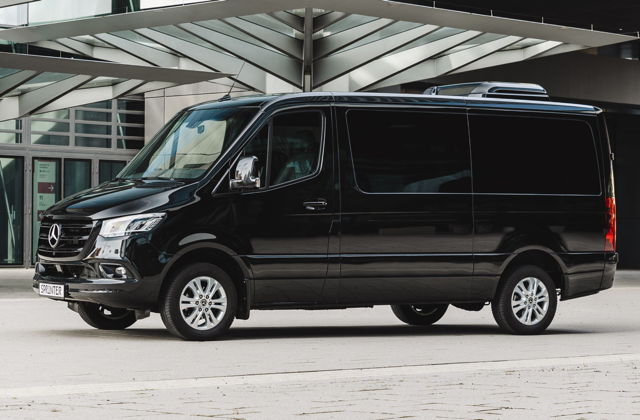 Flotte A black luxury Mercedes VIP Sprinter bus for small groups up to 16 passengers.