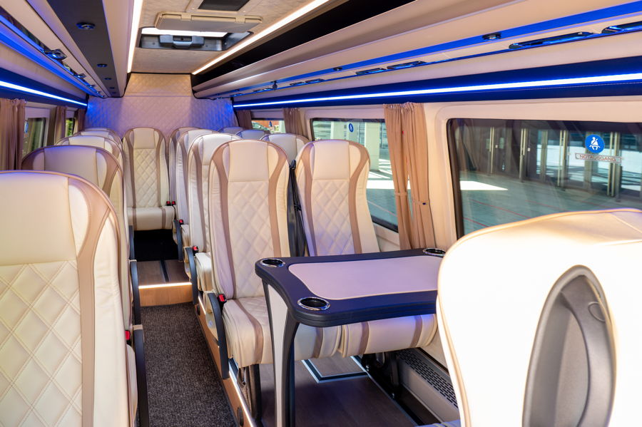 VIP-Sprinter-Bus Luxurious interior in a black Mercedes VIP Sprinter bus from a chauffeur service.